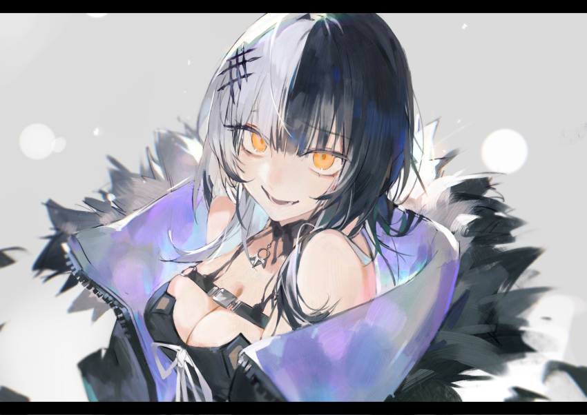 1girl absurdres black_hair breasts choker cleavage fur-trimmed_jacket fur_trim hair_ornament highres hololive hololive_english jacket large_breasts looking_at_viewer lucadark_art multicolored_hair off_shoulder shiori_novella smile solo split-color_hair two-tone_hair upper_body virtual_youtuber white_hair yellow_eyes