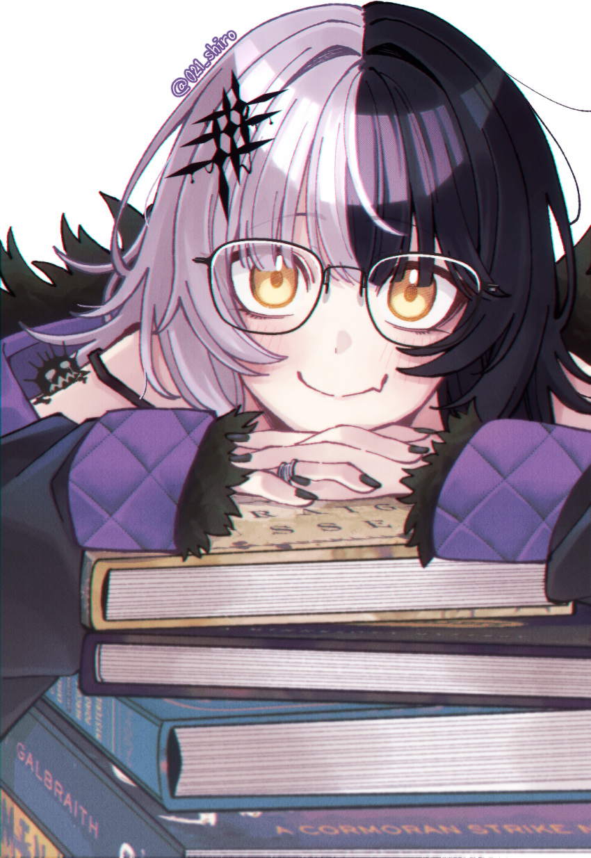 021_shiro 1girl black_hair black_nails glasses highres hololive hololive_english interlocked_fingers jewelry multicolored_hair pile_of_books ring shiori_novella smile split-color_hair twitter_username virtual_youtuber white_hair yellow_eyes yorick_(shiori_novella)