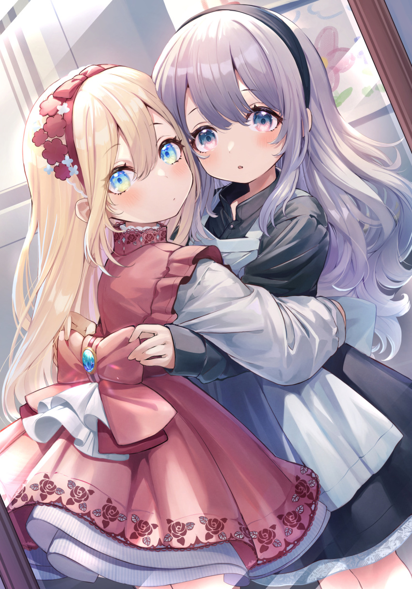 2girls :o adjusting_another's_clothes adjusting_bow ao_no_neko aqua_eyes back_bow black_hairband blonde_hair blush bow commentary_request dress fang floral_print gem gradient_eyes green_eyes hair_bow hairband highres hug long_hair long_sleeves looking_at_viewer looking_back maid multicolored_eyes multiple_girls mutual_hug original pink_eyes purple_eyes purple_hair red_bow red_dress red_hairband