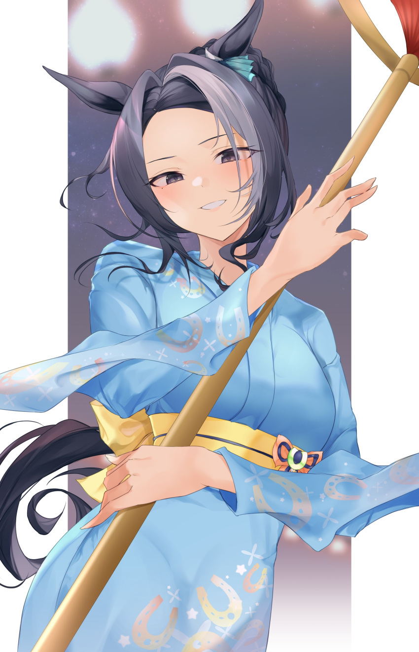 1girl absurdres animal_ears black_hair blue_dress blue_kimono dress forehead highres holding horse_ears horse_girl horse_tail japanese_clothes kimono looking_at_viewer mejiro_ramonu_(umamusume) multicolored_hair smile solo tail two-tone_hair umamusume wide_sleeves yomesuket yukata