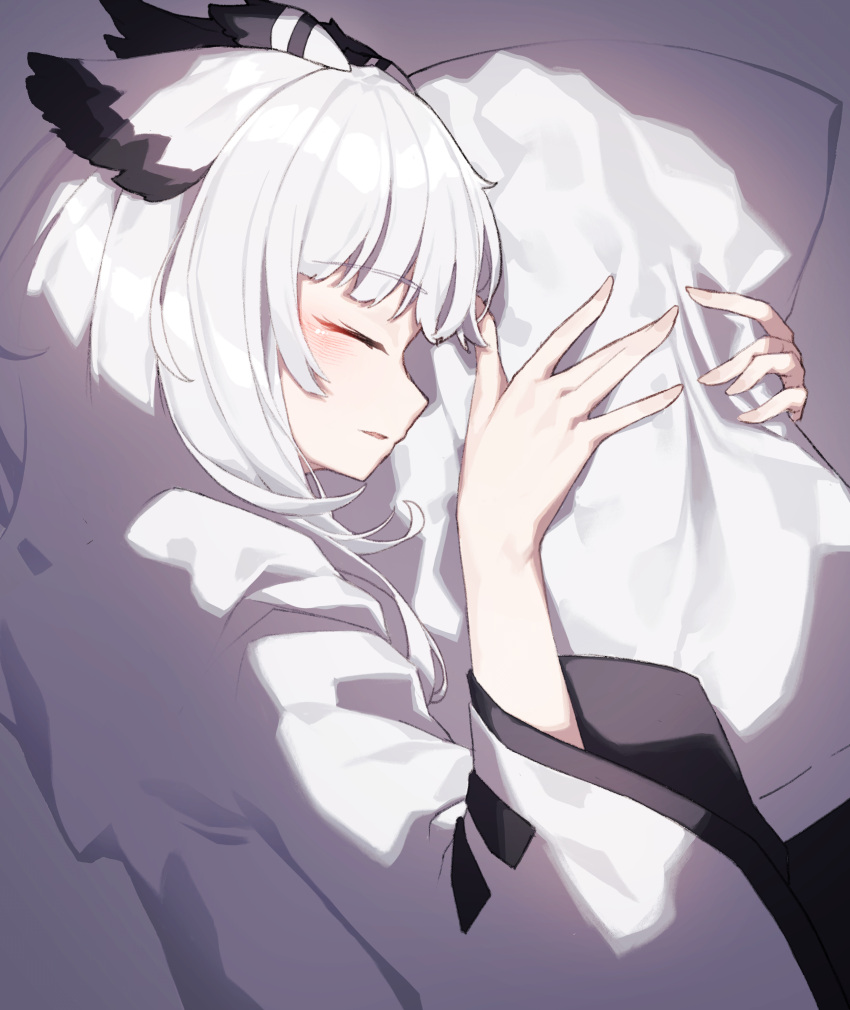 1girl absurdres arknights beudelb closed_eyes coat highres long_hair lying object_hug on_side owl_ears pillow pillow_hug profile ptilopsis_(arknights) sleeping solo upper_body white_coat white_hair