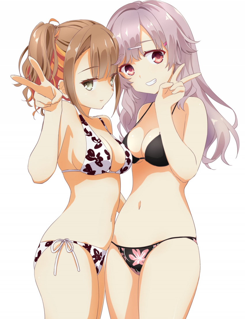 2girls artist_name bare_arms bikini black_bikini blunt_bangs breast_press breasts brown_hair cleavage closed_mouth commentary cowboy_shot curvy ear_piercing eyelashes floral_print from_side green_eyes grey_hair grin hair_ornament hairclip halterneck hand_up head_tilt highres kinoshita_kaede komatsu_(sakanae) large_breasts light_blush long_hair looking_at_viewer medium_breasts medium_hair multicolored_hair multiple_girls navel orange_hair piercing red_eyes shiraishi_chika skindentation smile standing stomach streaked_hair swimsuit symmetrical_docking tenshi_souzou thighs v wavy_hair white_bikini