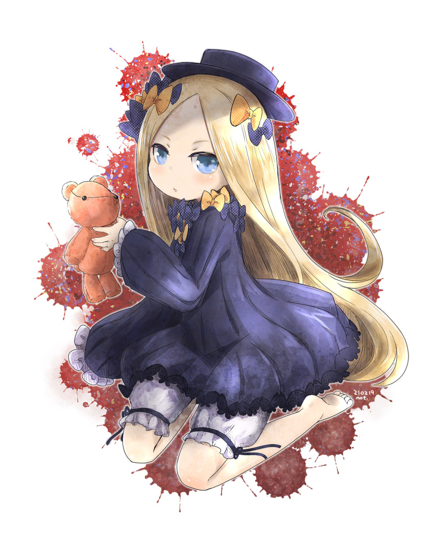 1girl abigail_williams_(fate) barefoot black_dress black_headwear blonde_hair bloomers blue_eyes blush bow dated dress fate/grand_order fate_(series) forehead hair_bow hat highres holding holding_stuffed_toy kneeling long_hair long_sleeves mot_(anticycle) multiple_hair_bows orange_bow parted_bangs polka_dot polka_dot_bow signature solo splatter stuffed_animal stuffed_toy teddy_bear underwear very_long_hair white_background white_bloomers