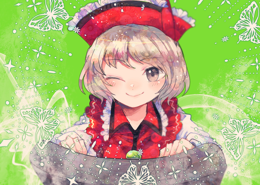 1girl blush brown_eyes brown_hair closed_mouth green_background hat instrument itomugi-kun keyboard_(instrument) long_sleeves looking_at_viewer lyrica_prismriver one_eye_closed red_headwear red_vest shirt short_hair smile solo touhou upper_body vest white_shirt