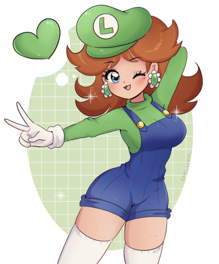 1girl absurdres arm_behind_head arm_up blue_eyes blue_overalls blush breasts brown_hair chelly_(chellyko) cosplay denim earrings flower_earrings gloves green_background green_headwear grey_shirt grin hat heart highres jewelry long_hair long_sleeves looking_at_viewer luigi luigi_(cosplay) mario_(series) one_eye_closed open_mouth overalls princess_daisy shirt shorts smile solo spoken_heart standing thighhighs thighs tomboy v white_gloves white_thighhighs