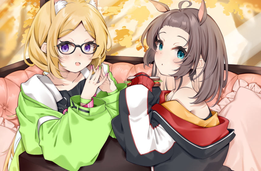 2girls aki_rosenthal animal_ear_fluff animal_ears bare_shoulders black_jacket blonde_hair blue_eyes blush cat_ears cat_girl collarbone commentary erubusubori extra_ears fingernails food forehead frilled_pillow frills glasses green_jacket green_nails hair_pulled_back holding holding_food holding_sandwich hololive horse_ears horse_girl jacket long_hair long_sleeves looking_at_viewer medium_hair multicolored_nails multiple_girls natsuiro_matsuri open_mouth parted_bangs parted_lips pillow pink_nails purple_eyes sandwich sleeves_past_wrists steepled_fingers upper_body virtual_youtuber