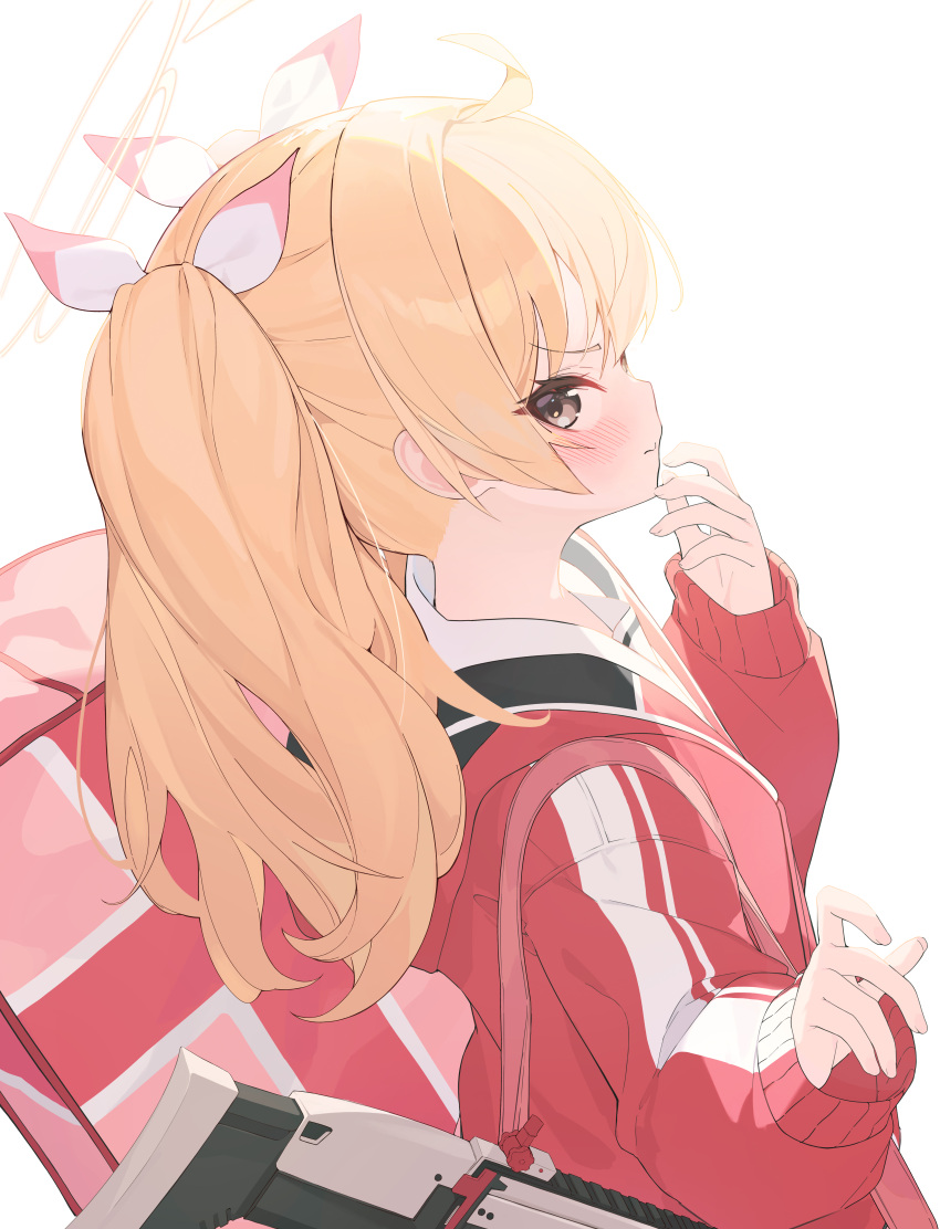 1girl absurdres after-school_sweets_club_(blue_archive) assault_rifle blonde_hair blue_archive fn_scar gun halo highres jacket looking_at_viewer munseonghwa pink_bag red_jacket ribbon rifle sidelocks solo striped striped_jacket track_jacket weapon white_ribbon yoshimi_(blue_archive)