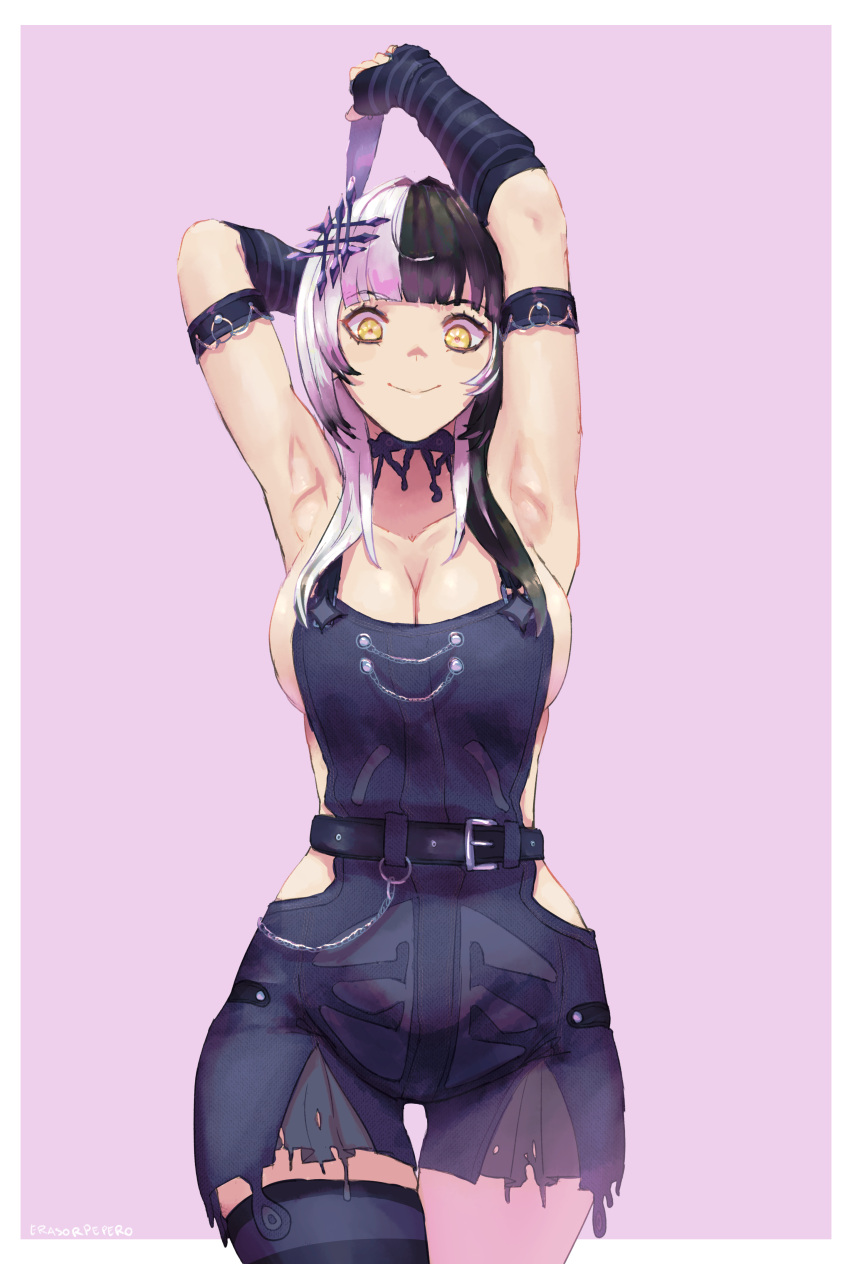 1girl absurdres arm_up armpits belt black_belt black_choker black_gloves black_hair black_overalls black_thighhighs breasts choker cleavage elbow_gloves erasorpepero gloves highres hololive hololive_english lace-trimmed_choker lace_trim large_breasts looking_at_viewer medium_hair multicolored_hair overalls shiori_novella single_thighhigh smile solo split-color_hair striped striped_gloves thighhighs virtual_youtuber white_hair yellow_eyes