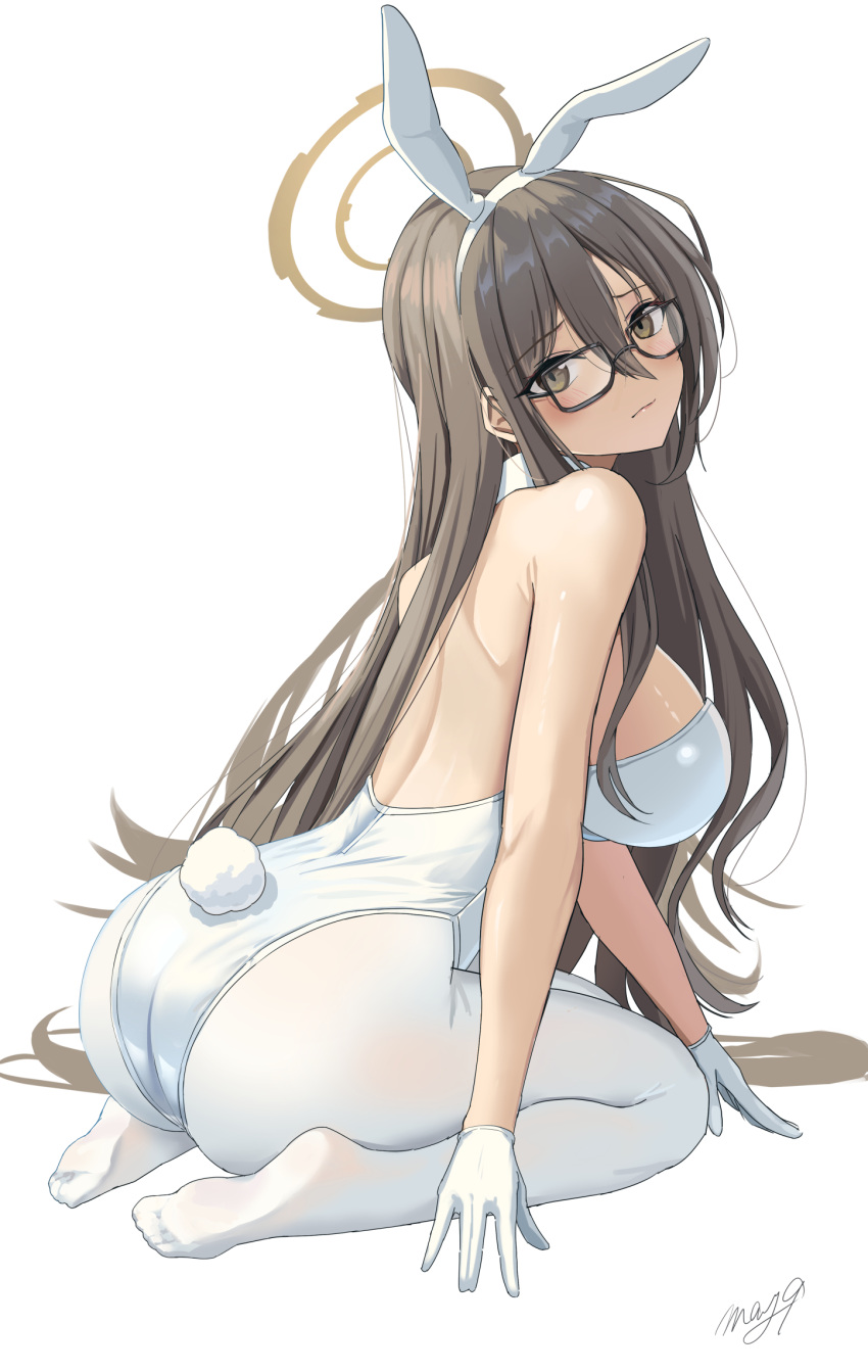 1girl akane_(blue_archive) akane_(bunny)_(blue_archive) animal_ears blue_archive breasts brown_eyes detached_collar fake_animal_ears glasses gloves hair_between_eyes halo highres large_breasts leotard light_brown_hair long_hair looking_at_viewer looking_back may9 official_alternate_costume pantyhose playboy_bunny rabbit_ears rabbit_tail solo tail white_background white_gloves white_leotard white_pantyhose