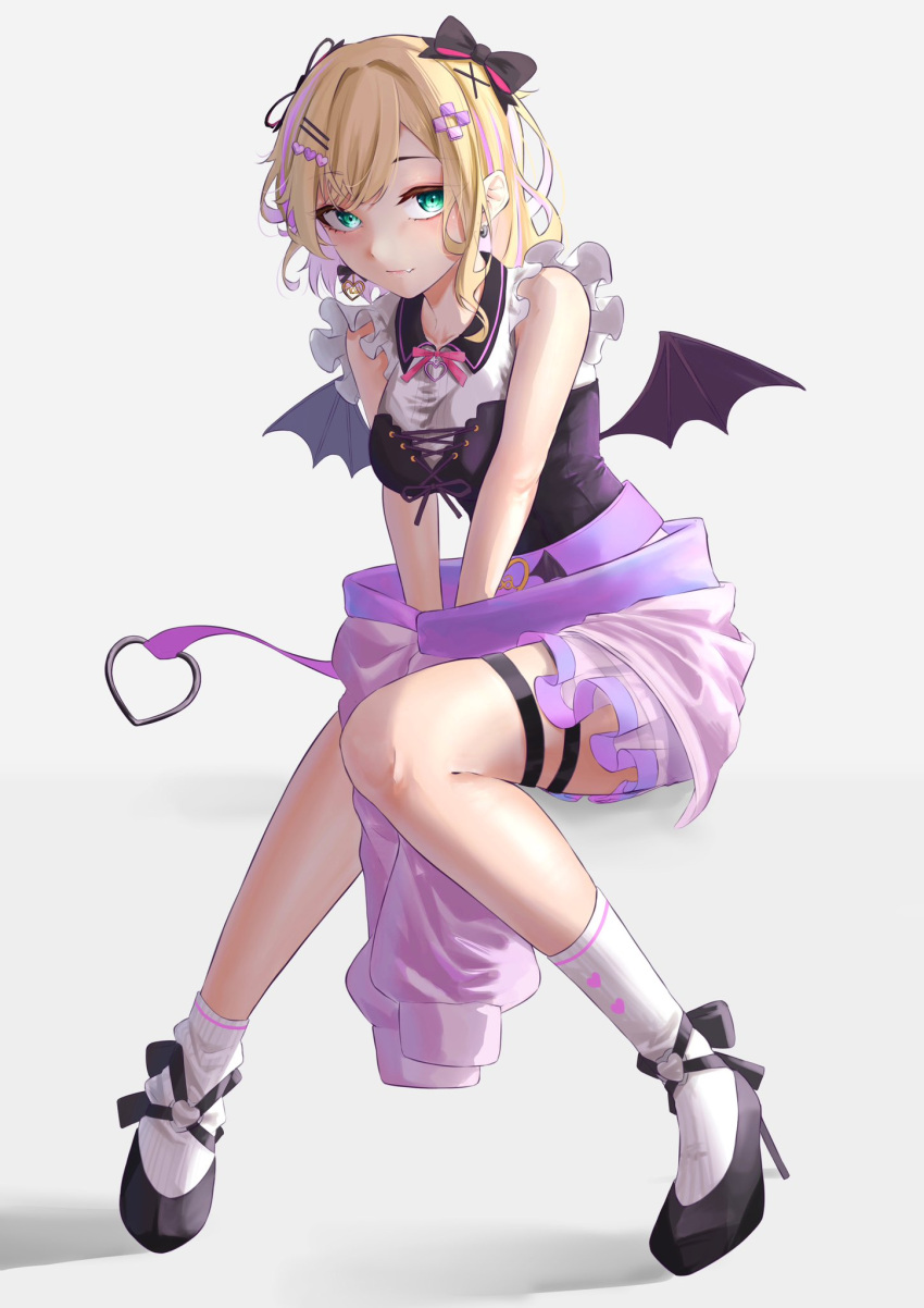 aqua_eyes black_bow black_footwear blonde_hair blush bow breasts closed_mouth collarbone collared_shirt corset demon_wings earrings eyelashes fang frilled_sleeves frills full_body grey_background hair_bow hair_ornament highres invisible_chair jewelry knees_together_feet_apart kurumi_noah leaning_forward legs looking_at_viewer medium_breasts multicolored_hair off_shoulder ogi_(ogi03s) parted_bangs pleated_skirt purple_hair purple_wings ribbed_socks see-through see-through_skirt shadow shirt short_sleeves simple_background sitting skirt sleeves_past_fingers sleeves_past_wrists socks streaked_hair swept_bangs thigh_strap virtual_youtuber vspo! white_shirt white_socks wings x_hair_ornament