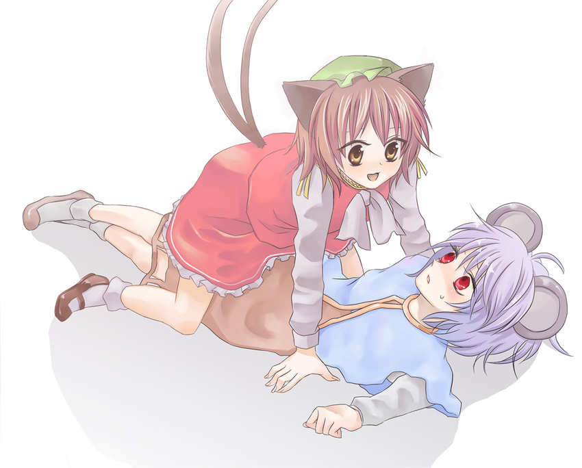 animal_ears bad_id bad_pixiv_id brown_eyes brown_hair cat_ears cat_tail chen grey_hair hands hat mouse_ears multiple_girls multiple_tails nazrin red_eyes short_hair tail touhou yuri yuta_(ricochetsmain)