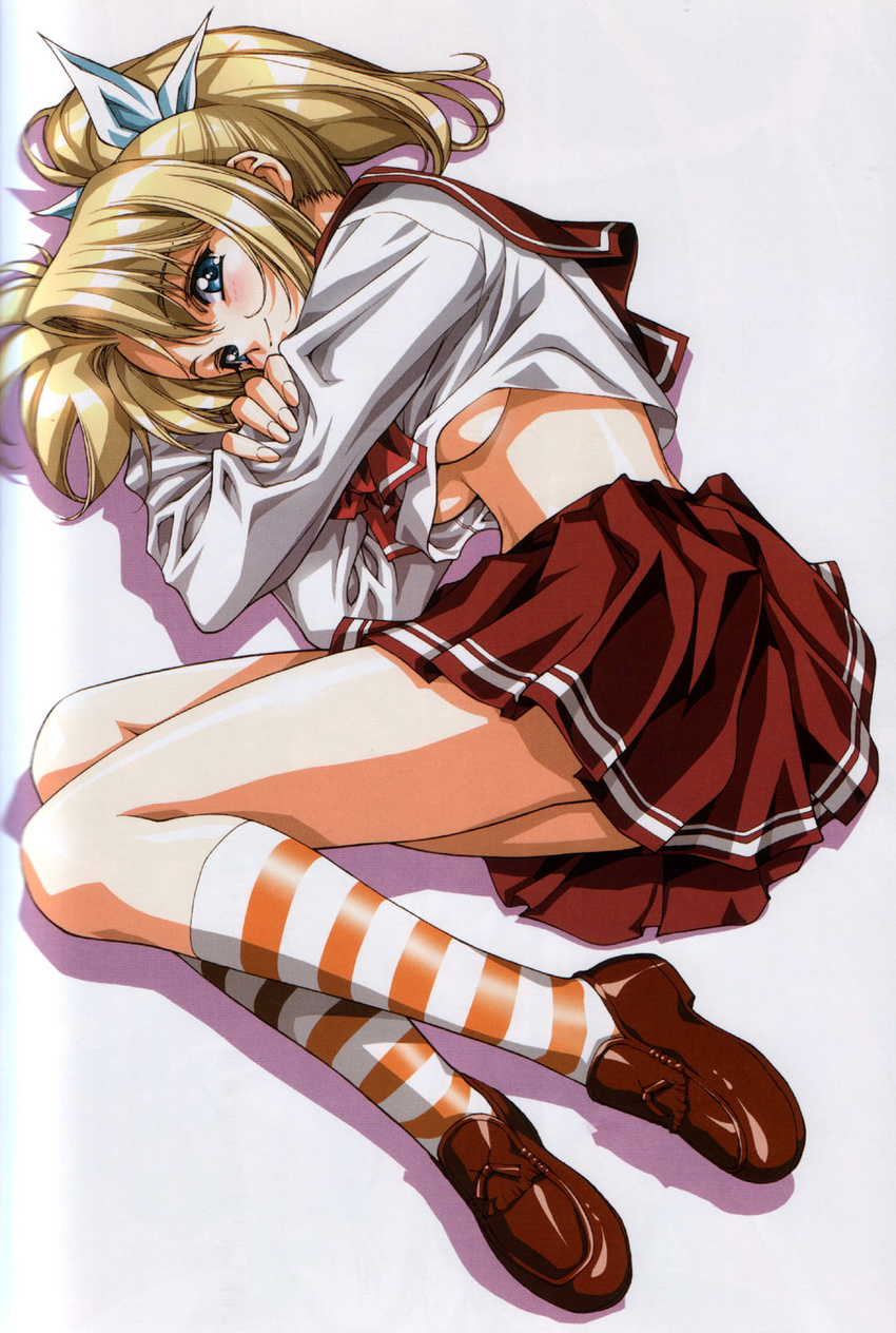 blonde_hair blue_eyes bow breasts hair_bow highres kneehighs lying medium_breasts miyauchi_lemmy on_side scan school_uniform serafuku solo striped striped_legwear to_heart underboob urushihara_satoshi