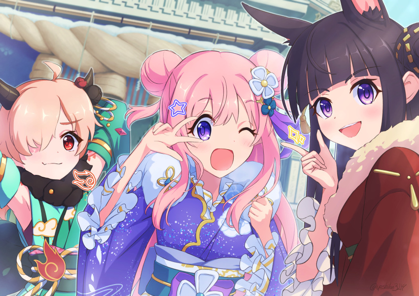 3girls absurdres alternate_costume alternate_hairstyle animal_ears arms_up black_hair closed_mouth commentary_request detached_sleeves dog_ears double_bun dragon_horns hair_bun hair_ornament hatsune_(princess_connect!) highres horns inori_(princess_connect!) japanese_clothes kasumi_(princess_connect!) kimono light_brown_hair looking_at_viewer multiple_girls new_year one_eye_closed open_mouth pink_hair princess_connect! purple_eyes red_eyes shrine upsilon3219