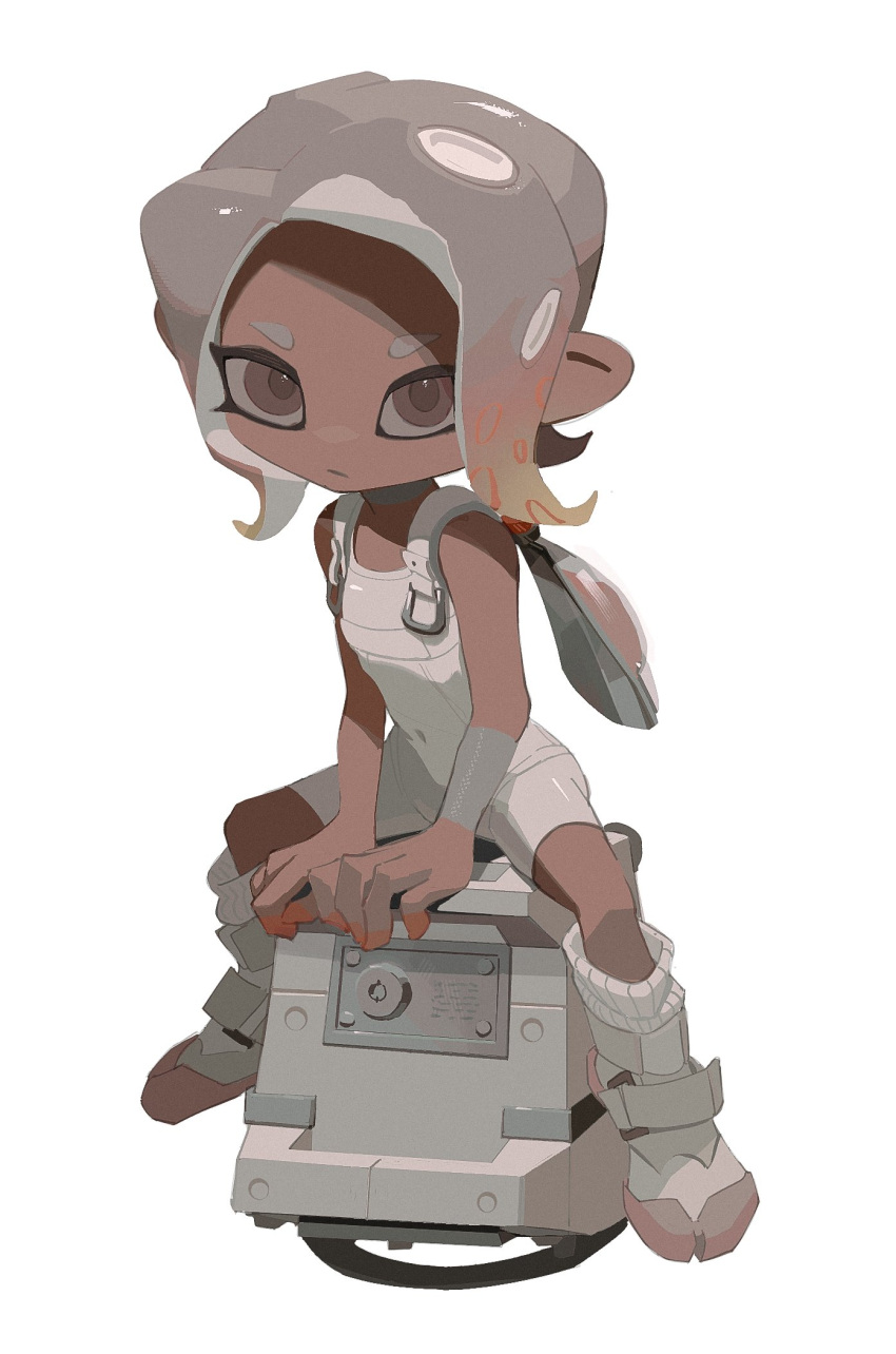 1girl agent_8_(splatoon) bodysuit brown_eyes brown_hair closed_mouth commentary_request covered_navel dark-skinned_female dark_skin eyelashes full_body gradient_hair grey_hair highres ink_tank_(splatoon) leg_warmers lemon_dou_oishii looking_at_viewer medium_hair multicolored_hair octoling_girl octoling_player_character simple_background sitting skin_tight sleeveless sleeveless_bodysuit sloshing_machine_(splatoon) solo splatoon_(series) splatoon_3 splatoon_3:_side_order tentacle_hair thick_eyebrows two-tone_hair white_background white_bodysuit white_footwear