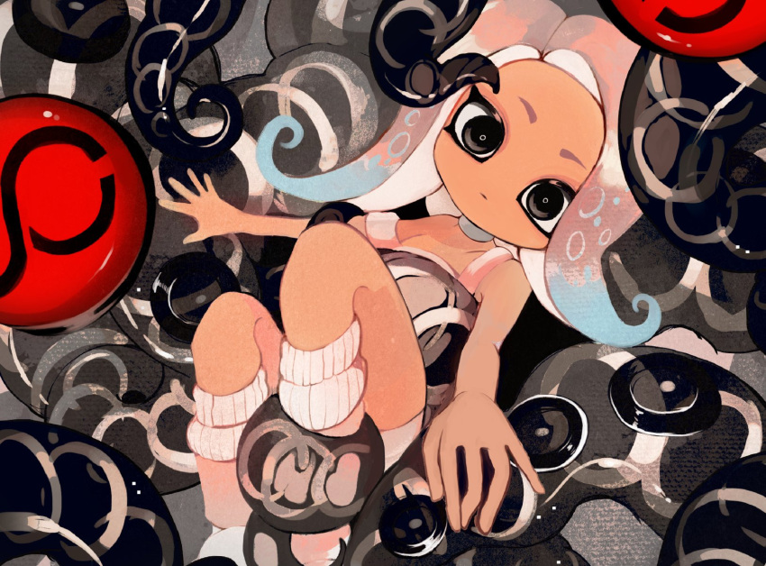 1girl agent_8_(splatoon) arm_grab black_eyes blue_hair bodysuit boots choker closed_mouth expressionless feet_out_of_frame grey_choker grey_hair highres jelleton kneehighs leg_grab li04r long_hair looking_at_viewer multicolored_hair no_nose octoling octoling_girl octoling_player_character outstretched_arm overlorder_(splatoon) pink_hair single_bare_shoulder sleeveless sleeveless_bodysuit socks splatoon_(series) splatoon_3 splatoon_3:_side_order strap_slip tentacle_hair tentacles torso_grab white_bodysuit white_footwear white_socks