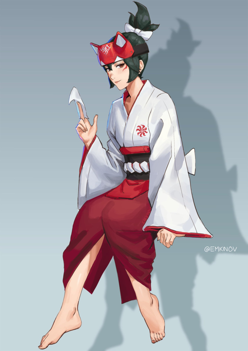 1girl artist_name barefoot brown_eyes commentary emknov facial_mark fox_mask green_hair hakama hakama_skirt half_mask high_ponytail highres japanese_clothes kimono kiriko_(overwatch) long_sleeves looking_at_viewer mask nontraditional_miko ofuda overwatch overwatch_2 shadow skirt smile solo toes white_kimono wide_sleeves