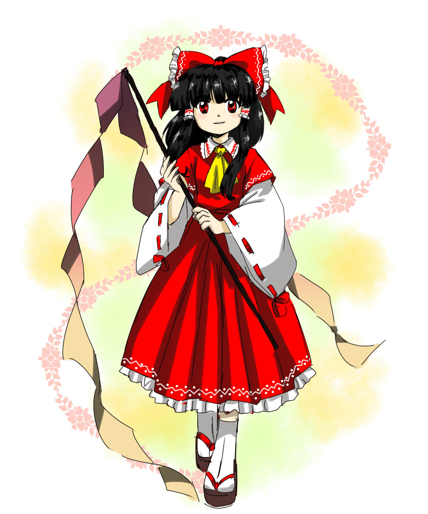 1girl absurdres ascot black_hair bow closed_mouth commentary_request frilled_bow frills full_body geta gohei hair_bow hair_tubes hakurei_reimu happy highres holding holding_gohei layered_sleeves long_hair long_sleeves monodoku red_bow red_eyes red_ribbon red_shirt red_skirt ribbon sandals shirt short_over_long_sleeves short_sleeves sidelocks simple_background skirt smile socks standing tabi touhou undershirt white_background white_shirt white_sleeves white_socks wide_sleeves yellow_ascot zun_(style)