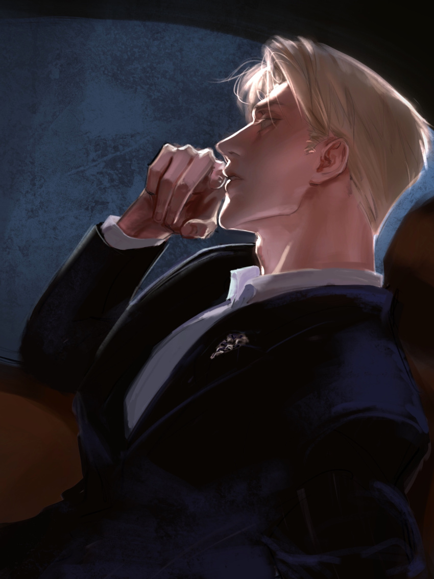 1boy absurdres black_suit blonde_hair collared_shirt dong_er_felt formal highres jujutsu_kaisen lips male_focus nanami_kento parted_lips shirt short_hair solo suit upper_body white_shirt