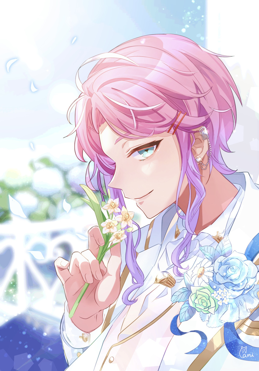 1boy amemura_ramuda blue_eyes blurry blurry_background closed_mouth earrings fingernails flower flower_request gami_ww hair_ornament hairclip highres holding holding_flower hypnosis_mic jacket jewelry light_particles long_sleeves looking_at_viewer male_focus necktie outdoors pink_hair smile solo vest white_flower white_jacket white_necktie white_vest