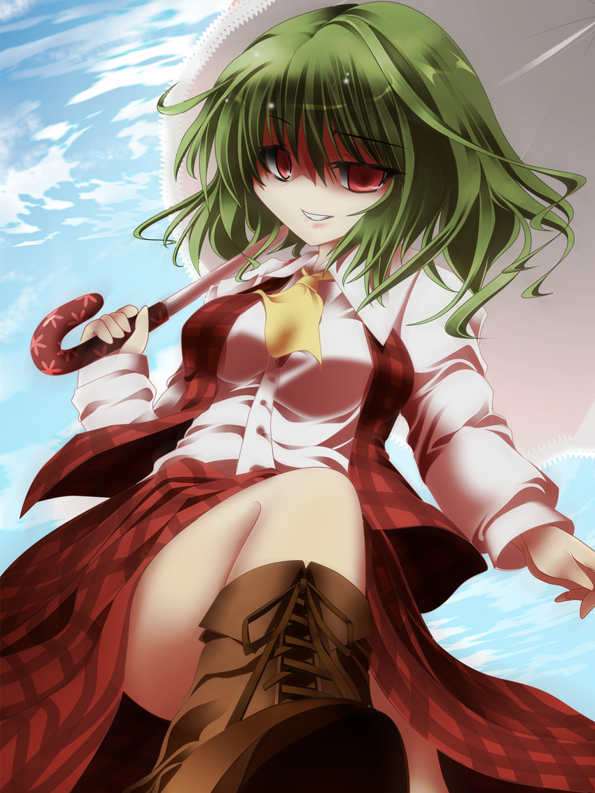 ascot bunchin_(siso_junzy) day evil_grin evil_smile from_below green_hair grin highres kazami_yuuka legs long_skirt no_nose plaid plaid_skirt plaid_vest red_eyes shaded_face skirt skirt_set sky smile solo touhou umbrella vest