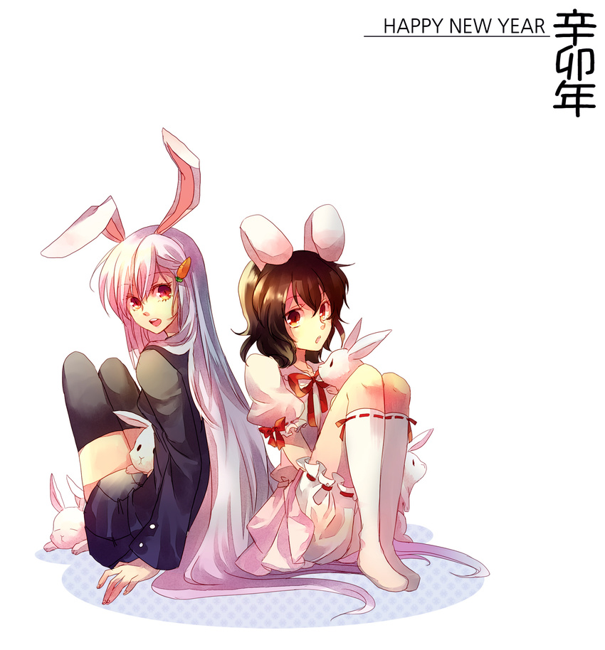 animal_ears back-to-back bad_id bad_pixiv_id black_legwear bloomers brown_hair bunny bunny_ears carrot highres inaba_tewi long_hair multiple_girls new_year nr_(cmnrr) red_eyes reisen_udongein_inaba sitting thighhighs touhou underwear very_long_hair
