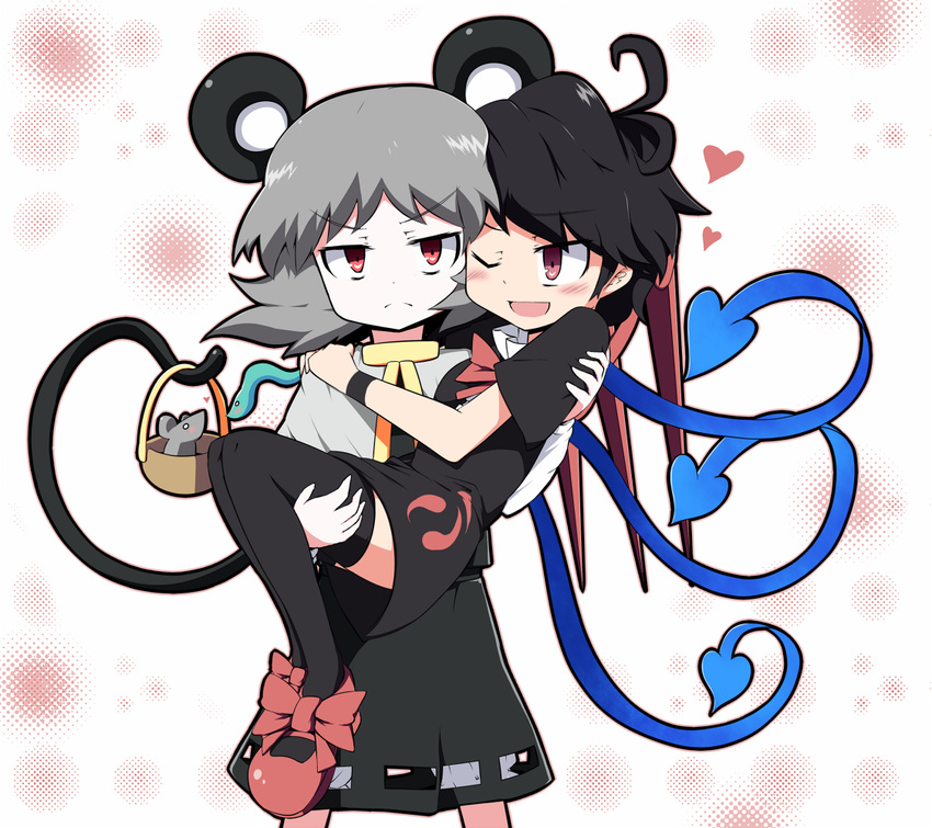 &gt;:( aho ahoge animal_ears asymmetrical_wings basket black_hair black_legwear blush bow carrying dress frown grey_hair heart houjuu_nue mary_janes mouse mouse_ears mouse_tail multiple_girls nazrin one_eye_closed princess_carry red_eyes shoes smile tail thighhighs touhou v-shaped_eyebrows wings