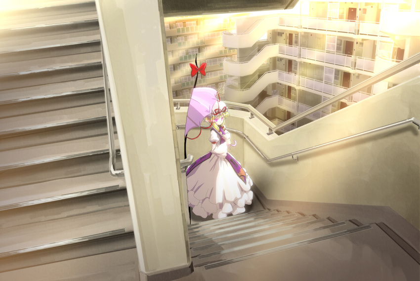 apartment backlighting blonde_hair bow dress gap hair_bow hair_up hat hat_ribbon highres light_rays looking_at_viewer mukai parasol purple_eyes railing ribbon scenery sidelocks solo stairs sunbeam sunlight touhou tsurime umbrella yakumo_yukari