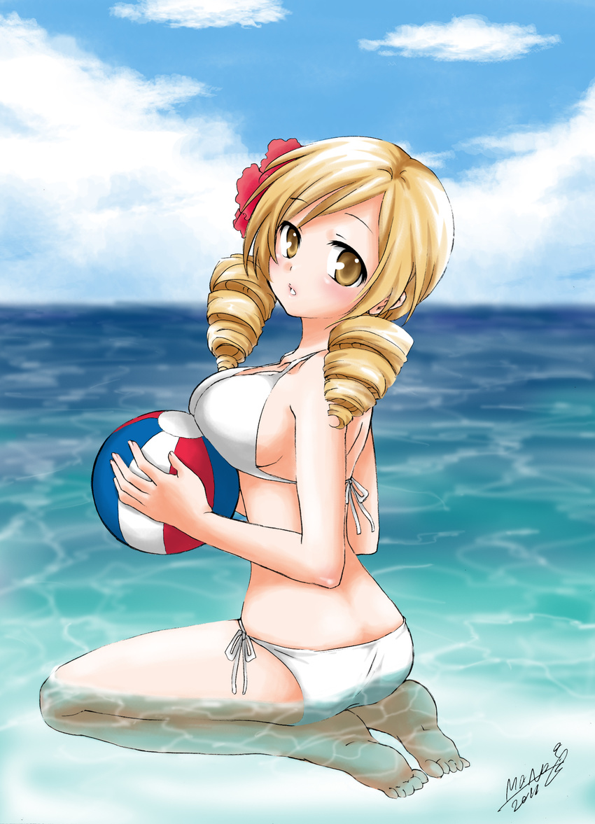 ball barefoot beachball bikini blonde_hair blush breasts cloud day drill_hair feet flower hair_flower hair_ornament highres large_breasts long_hair looking_back mahou_shoujo_madoka_magica mono_land ocean seiza side-tie_bikini signature sitting solo submerged swimsuit tomoe_mami water yellow_eyes