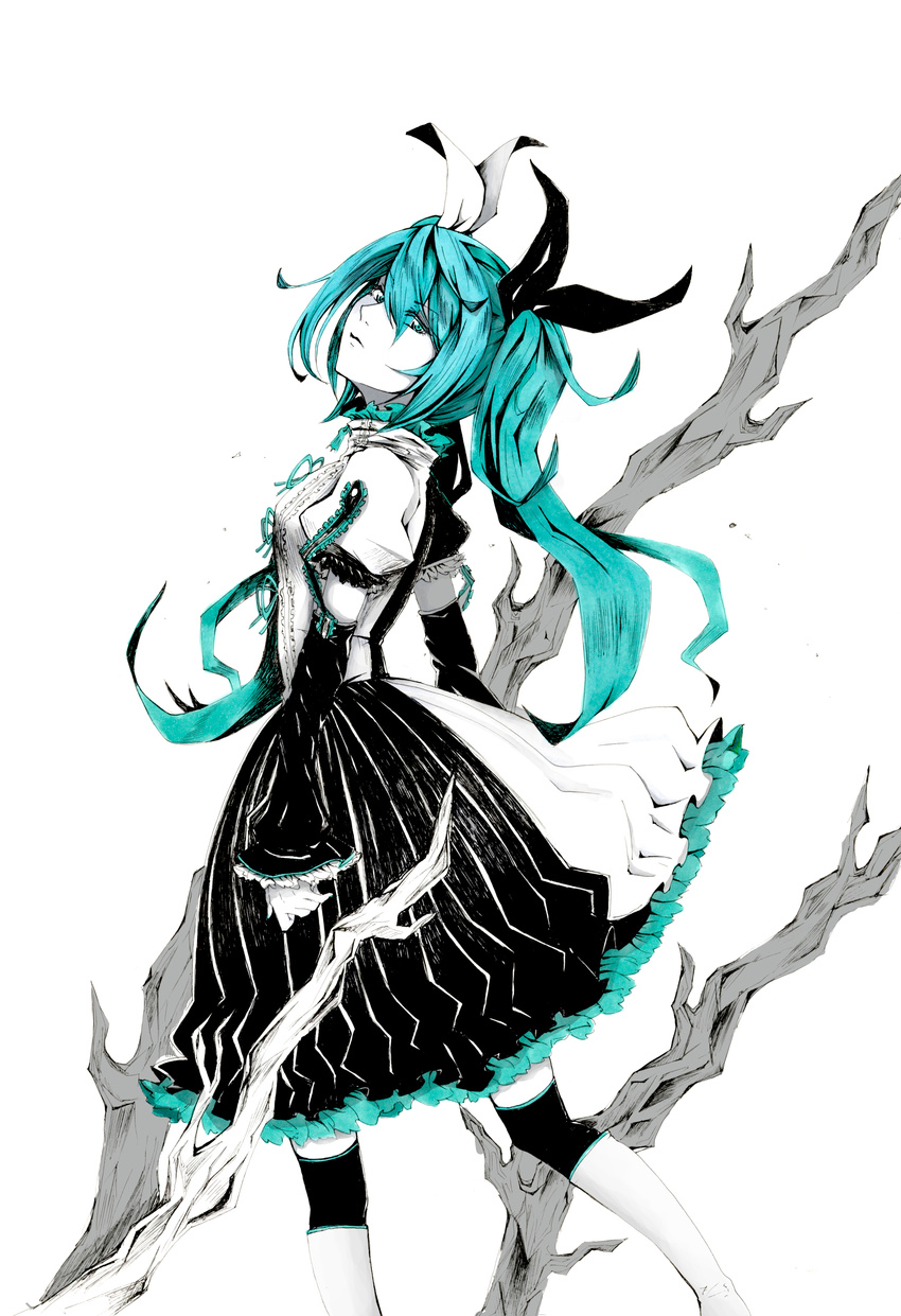 absurdres aqua_eyes aqua_hair cosplay detached_sleeves dress hatsune_miku highres kagamine_rin kagamine_rin_(cosplay) kagamine_rin_(roshin_yuukai/hard_rkmix) kaname long_hair looking_back monochrome roshin_yuukai_(vocaloid) solo spot_color twintails vocaloid