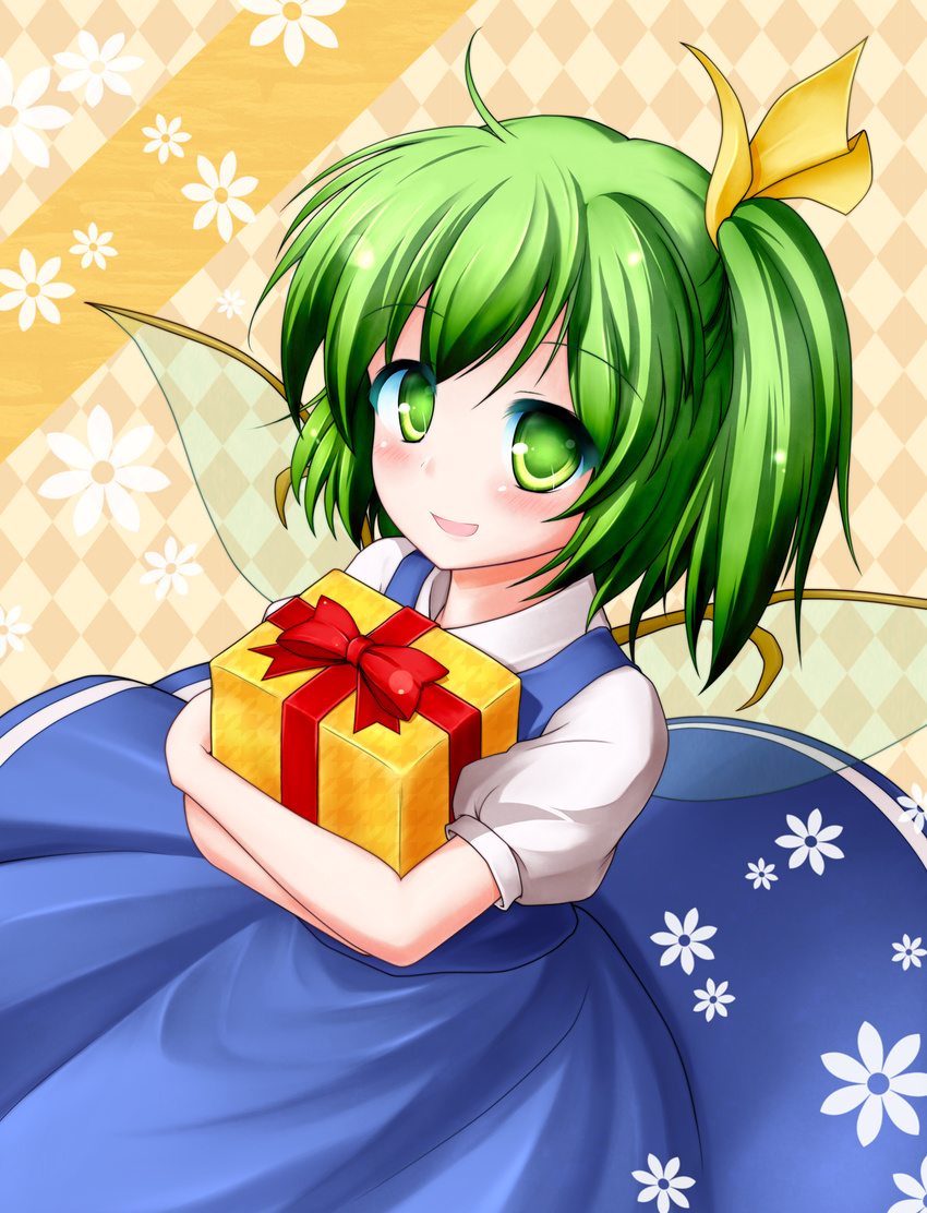 :d aka_tawashi argyle argyle_background blush bow box commentary_request cowboy_shot crossed_arms daiyousei fairy_wings flower gift gift_box green_eyes green_hair hair_bow highres holding holding_gift light_smile looking_at_viewer object_hug open_mouth short_hair side_ponytail skirt skirt_set smile solo touhou wings