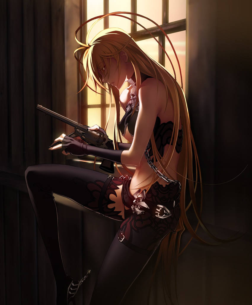 artist_request battle blonde chain gun long_hair reloading revolver scifi spurs tagme