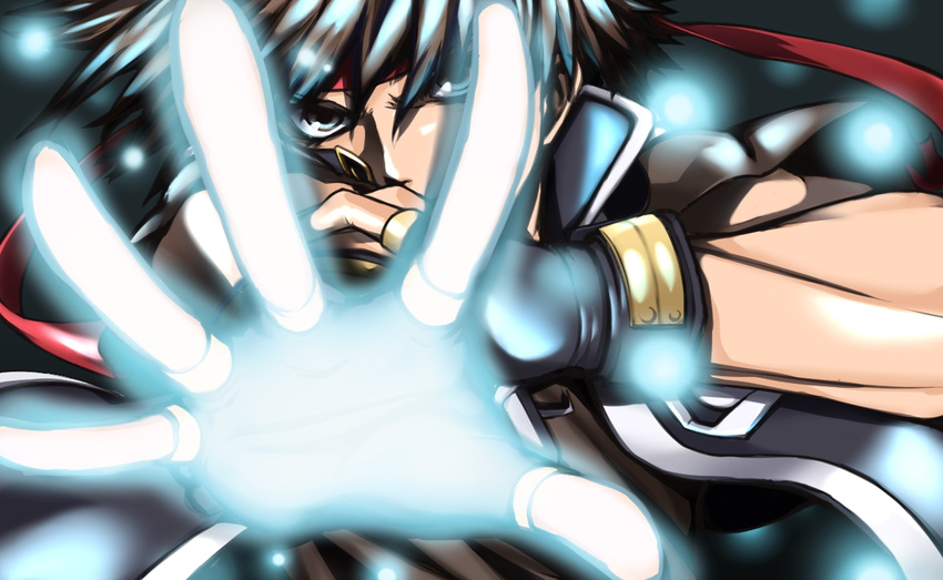 black_hair fingerless_gloves gloves glowing glowing_hand haruichi headband majutsushi_orphen male_focus muscle orphen outstretched_arm outstretched_hand scowl solo