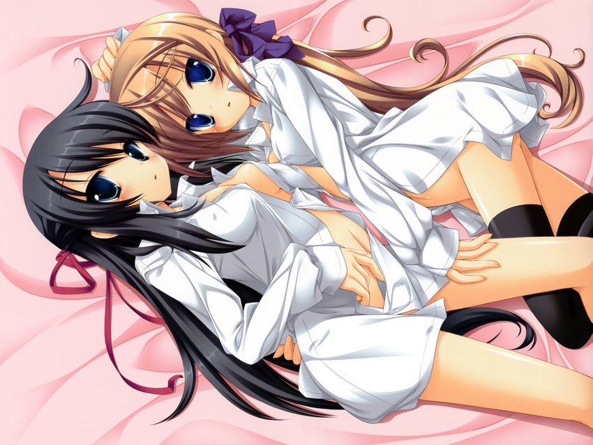 2girls bed black_hair blue_eyes brown_hair kanou_kayoko koiiro_soramoyou long_hair no_bra nopan ruchie shinohara_sera thighhighs