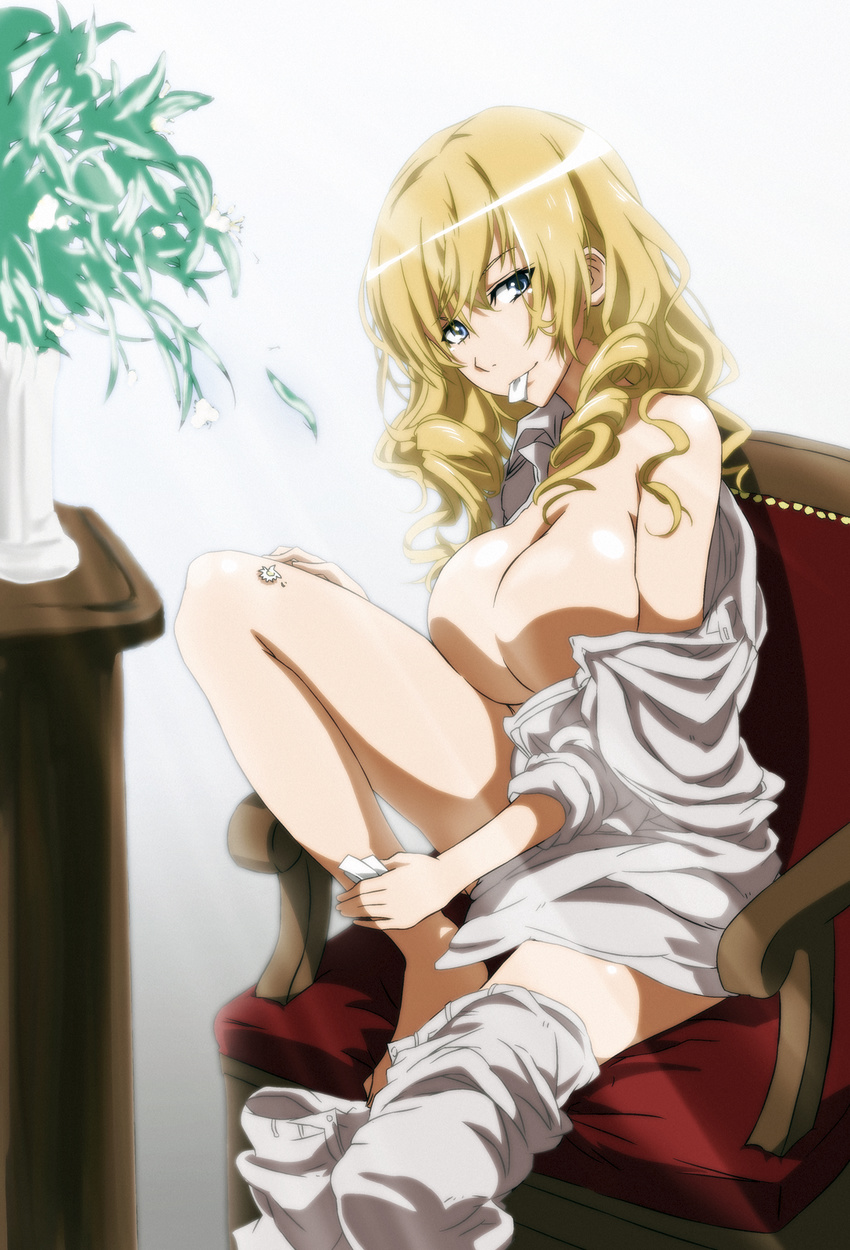 barefoot blonde_hair blue_eyes colorized drill_hair echigo_mitsutaka feet_on_chair highres long_hair looking_at_viewer mouth_hold no_bra no_nipples oriana_thomason sitting sleeves_rolled_up solo tappa_(esperanza) to_aru_majutsu_no_index