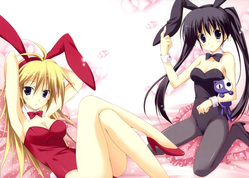 2girls animal_ears bunny_ears bunnygirl cleavage korie_riko panty_&amp;_stocking_with_garterbelt panty_(character) pantyhose stocking_(character)