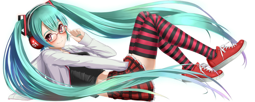 absurdres aqua_eyes blush checkered checkered_skirt glasses hatsune_miku headphones highres kocchi_muite_baby_(vocaloid) long_hair lying natural_(module) project_diva_(series) project_diva_2nd red_eyes shoes skirt smile sneakers solo striped striped_legwear takebi thighhighs twintails very_long_hair vocaloid