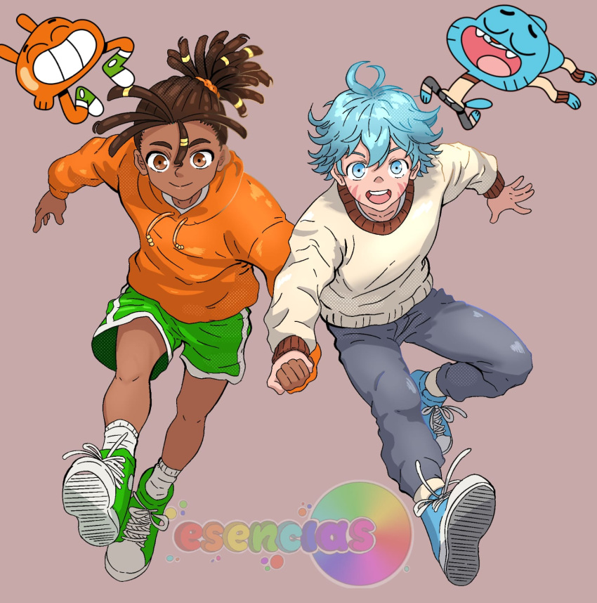 2boys animification blue_footwear blue_hair child commentary dark-skinned_male dark_skin darwin_watterson dreadlocks esenciasart green_footwear green_shorts gumball_watterson highres hood hoodie humanization looking_at_viewer male_focus multiple_boys orange_hoodie shorts siblings simple_background spanish_commentary teeth the_amazing_world_of_gumball