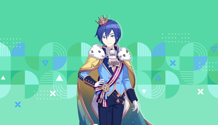 1boy aristocratic_clothes ascot blue_eyes blue_hair cape closed_mouth club_(shape) colorful_palette cowboy_shot crown diamond_(shape) fur-trimmed_cape fur_trim gloves gradient_cape green_background hair_between_eyes hand_on_own_hip heart highres hoshi_wo_mezashite_yoosoroo!_(project_sekai) kaito_(vocaloid) long_sleeves looking_at_viewer official_alternate_costume official_art project_sekai purple_sash sash shoulder_sash smile solo spade_(shape) split_mouth standing third-party_source vocaloid white_ascot white_gloves wonderlands_x_showtime_kaito yellow_cape
