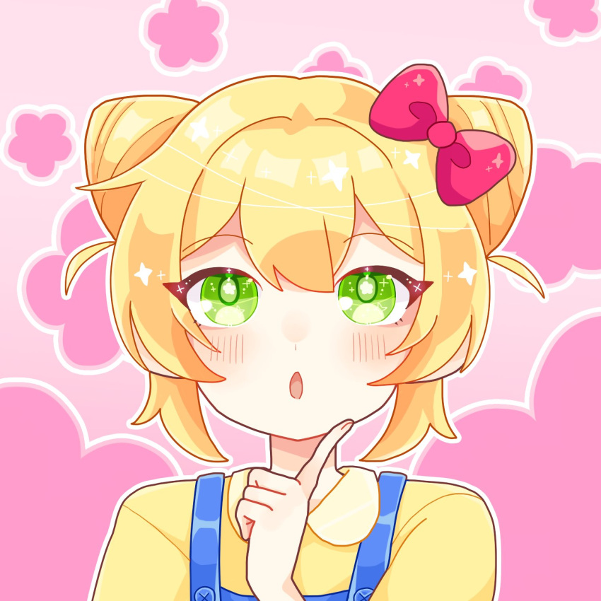 1girl alternate_costume blonde_hair blue_overalls blush bow cosplay dokibird_(vtuber) double_bun gin_gin_gitsune green_eyes hair_bow hair_bun hand_on_own_cheek hand_on_own_face hello_kitty hello_kitty_(character) hello_kitty_(character)_(cosplay) highres indie_virtual_youtuber open_mouth overalls pink_background sanrio shirt short_hair solo upper_body yellow_shirt