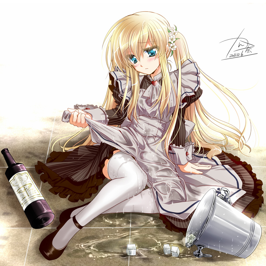 blonde_hair blue_eyes blush bottle bucket flower hair_flower hair_ornament highres ice kanna_(plum) long_hair maid pixiv_alice_in_under_world solo thighhighs twintails very_long_hair wet wet_clothes white_legwear