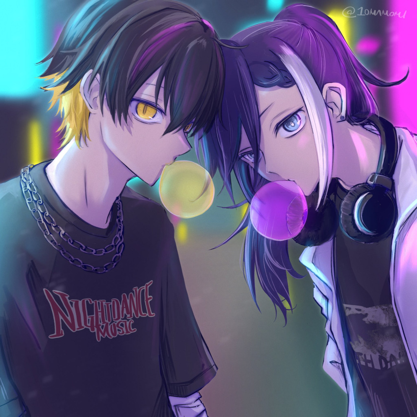 10mamomi 2boys banzoin_hakka black_hair blonde_hair blue_eyes blurry blurry_background chain_necklace chewing_gum earrings from_side headphones headphones_around_neck highres holostars holostars_english jewelry layered_sleeves long_hair long_sleeves looking_at_viewer male_focus multicolored_hair multiple_boys necklace ponytail purple_hair short_hair short_over_long_sleeves short_sleeves slit_pupils streaked_hair stud_earrings twitter_username two-tone_hair upper_body virtual_youtuber white_hair yatogami_fuma yellow_eyes