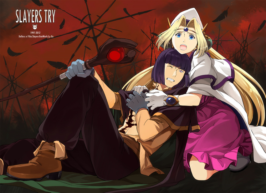1girl :o bad_id bad_pixiv_id bangs blonde_hair blue_eyes cape character_name clenched_teeth copyright_name dress feathers filia_ul_copt full_body gloves hat highres injury kneeling long_hair lyxu one_eye_closed parted_bangs pink_dress purple_eyes purple_hair red_background shoes slayers slayers_try staff teeth wince xelloss