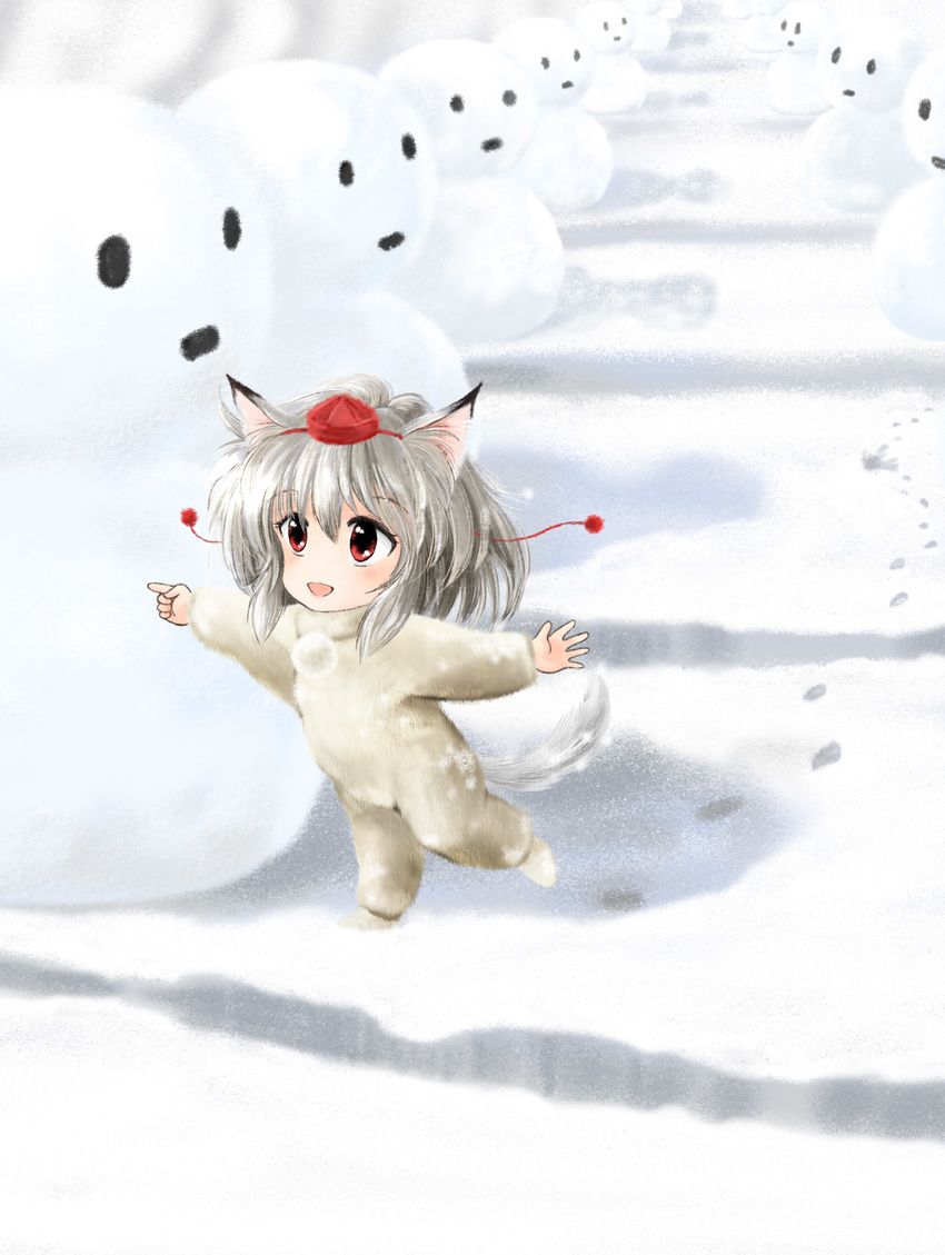 animal_ears footprints hat highres inubashiri_momiji snow snowman solo suika_m tail tokin_hat touhou winter wolf_ears wolf_tail younger