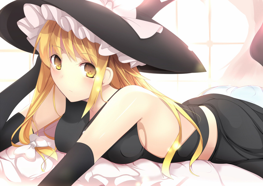 :&lt; alternate_costume bangs bare_back bare_shoulders black_gloves blonde_hair blush bow breast_rest breasts covered_nipples daiaru elbow_gloves gloves hair_bow hat hat_bow kirisame_marisa leg_up long_hair looking_at_viewer lying medium_breasts no_bra on_bed on_stomach sideboob solo touhou white_bow witch_hat yellow_eyes