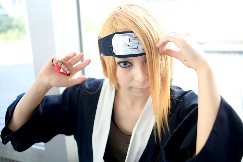 ari_(model) blonde_hair cosplay deidara handmouth headband naruto naruto_shippuuden photo