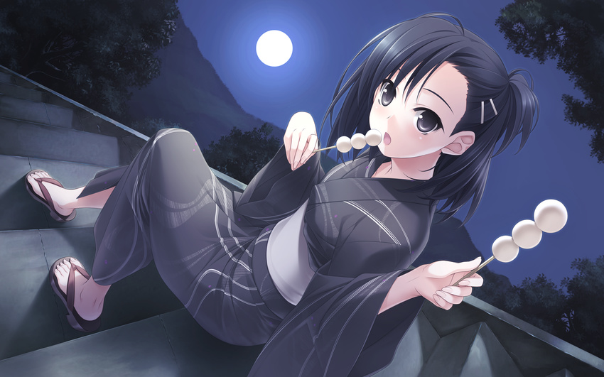 :o dango food full_moon hair_ornament hairclip hashimoto_takashi highres japanese_clothes kimono kuranaga_kozue moon night night_sky one_side_up open_mouth sandals sitting sitting_on_stairs sky solo stairs tree wagashi wallpaper yosuga_no_sora yukata