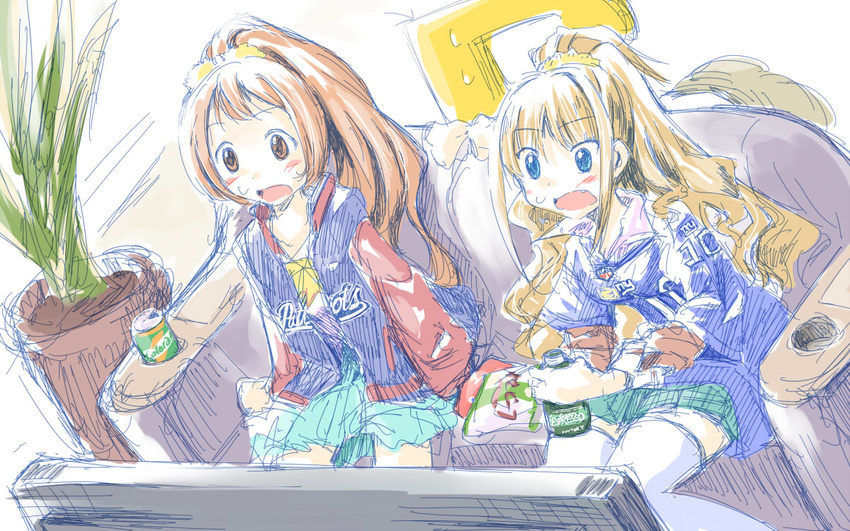 2girls :o alternate_costume bangs blonde_hair blue_eyes blush brown_eyes brown_hair can clothes_writing couch dutch_angle eli_manning fang flat_chest food football_uniform gatorade high_ponytail hino_akane_(idolmaster) idolmaster idolmaster_cinderella_girls indoors jacket jersey long_hair mtr multiple_girls national_football_league new_england_patriots new_york_giants open_clothes open_jacket open_mouth oversized_clothes p-head_producer plant ponytail potted_plant producer_(idolmaster) raglan_sleeves sidelocks sitting sketch skirt sportswear super_bowl_xxxvi surprised sweatdrop television thighhighs very_long_hair wakabayashi_tomoka watching_television wavy_hair white_legwear wide-eyed zettai_ryouiki