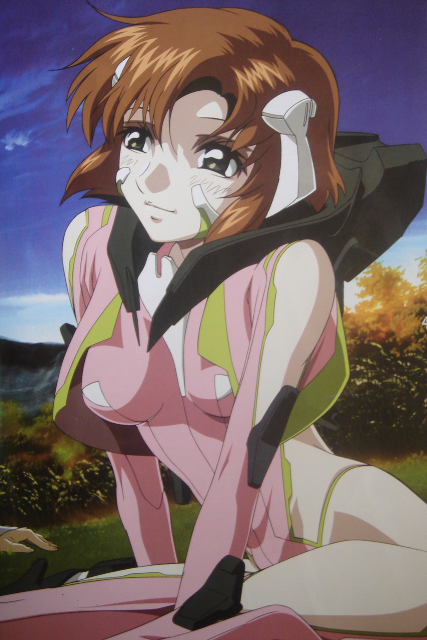 absurdres arm_cutout bodysuit breasts grass headgear highres hirai_hisashi large_breasts orange_hair pilot_suit scan shiny shiny_hair short_hair side_cutout sitting skin_tight solo soukyuu_no_fafner synergetic_suit toomi_maya