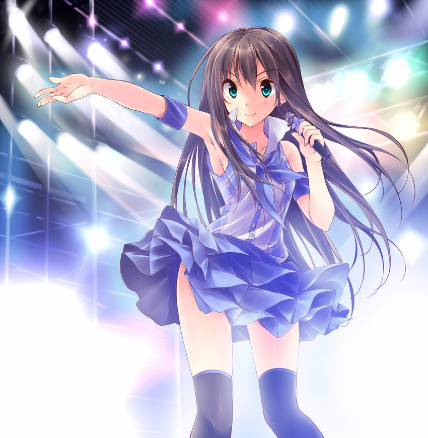 aqua_eyes armband black_hair black_legwear earrings highres idolmaster idolmaster_cinderella_girls jewelry kuwashima_rein long_hair microphone never_say_never_(idolmaster) outstretched_arm shibuya_rin skirt smile solo spotlight thighhighs wind wind_lift