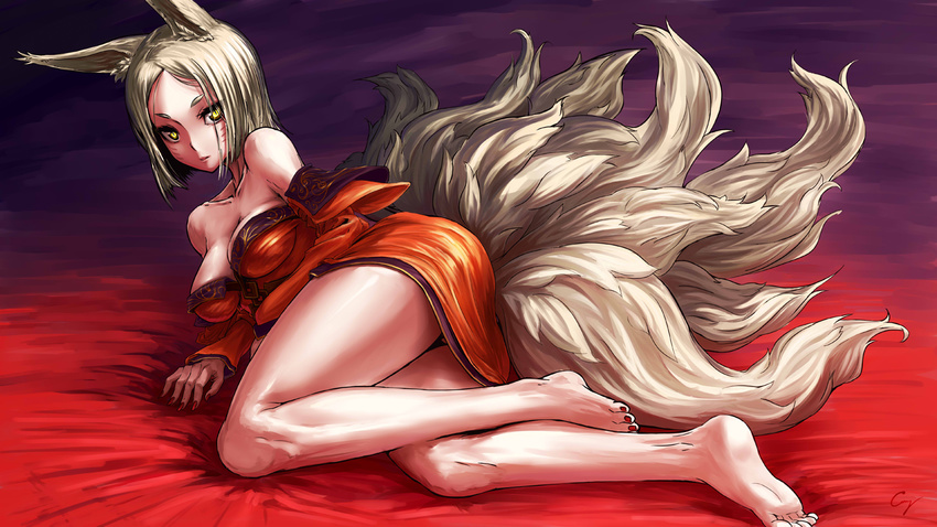 animal_ears bare_shoulders barefoot blonde_hair breasts cleavage cony_(la_locura) fox_ears looking_back lying medium_breasts multiple_tails nail_polish original solo tail yellow_eyes